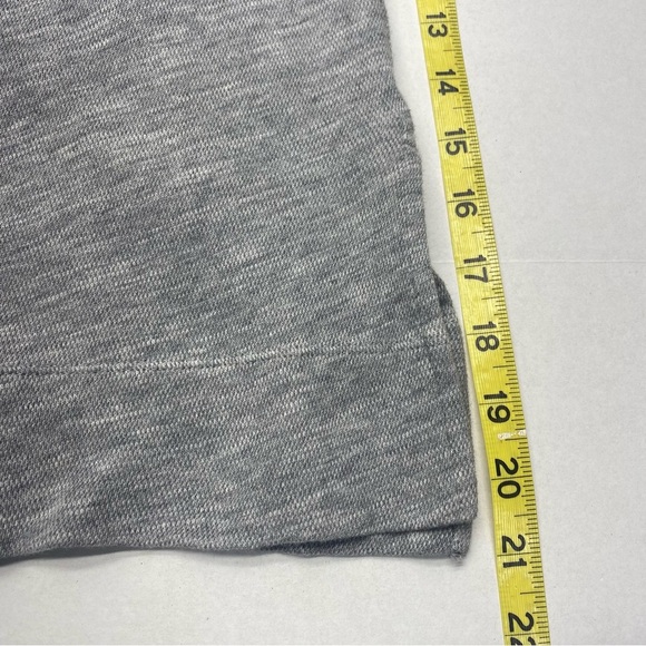 Gray Long Sleeve V-Neck Top - Picture 9 of 10